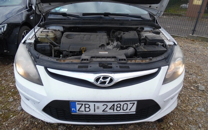 Hyundai I30 cena 4100 przebieg: 425000, rok produkcji 2010 z Kołobrzeg małe 211